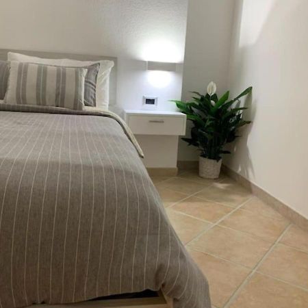 Loft Comodo Ed Elegante • Wi-Fi E Colazione Sanluri Kültér fotó