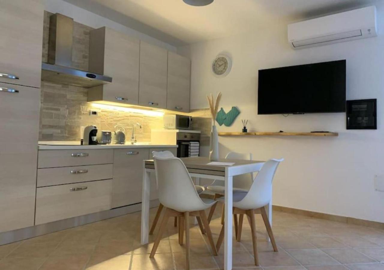 Loft Comodo Ed Elegante • Wi-Fi E Colazione Sanluri Kültér fotó