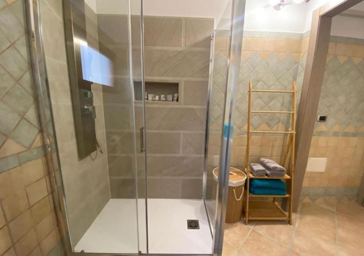 Loft Comodo Ed Elegante • Wi-Fi E Colazione Sanluri Kültér fotó