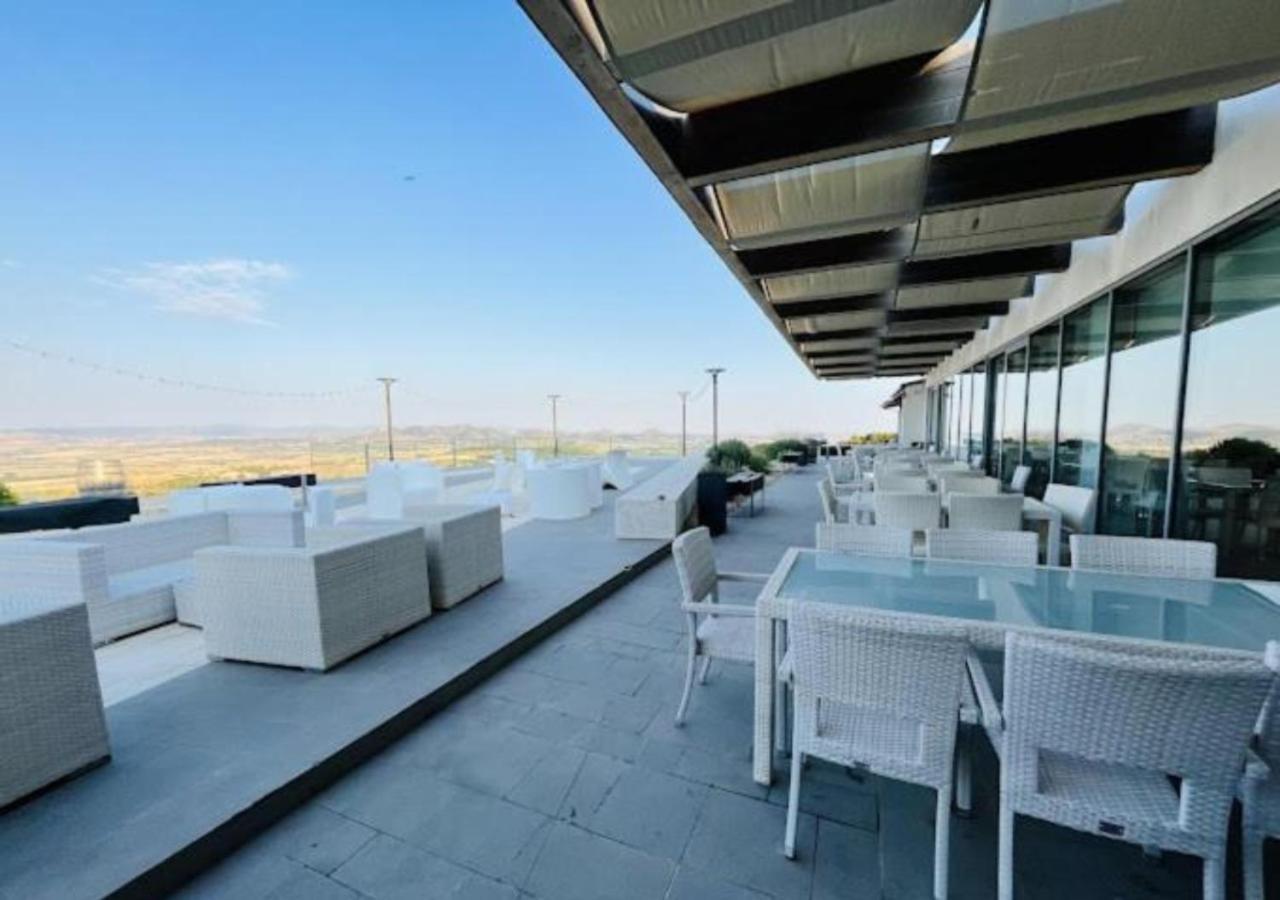 Loft Comodo Ed Elegante • Wi-Fi E Colazione Sanluri Kültér fotó