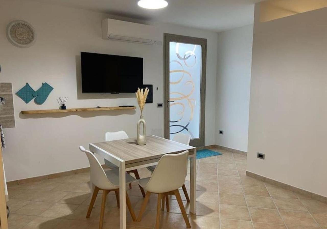 Loft Comodo Ed Elegante • Wi-Fi E Colazione Sanluri Kültér fotó