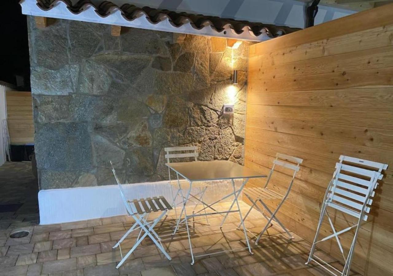 Loft Comodo Ed Elegante • Wi-Fi E Colazione Sanluri Kültér fotó