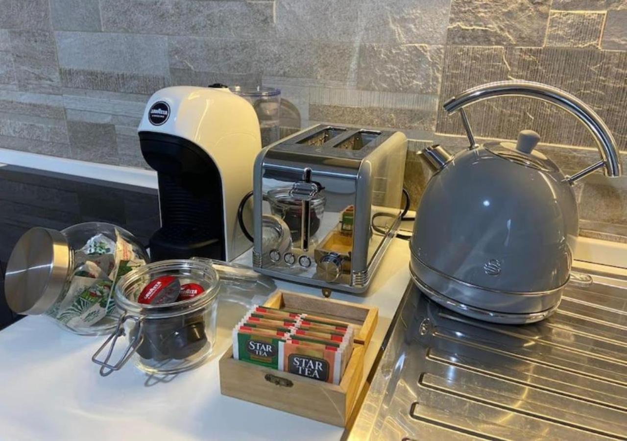 Loft Comodo Ed Elegante • Wi-Fi E Colazione Sanluri Kültér fotó