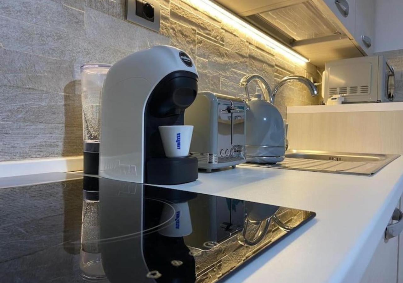 Loft Comodo Ed Elegante • Wi-Fi E Colazione Sanluri Kültér fotó